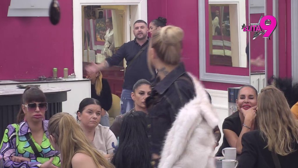 OCA STE UBILE TI I SITA! Asmin izneo skandalozne tvrdnje na račun Ahmića, pa jednim potezom uništio Aneli: U Sarajevu si uhapšena zbog... (VIDEO)