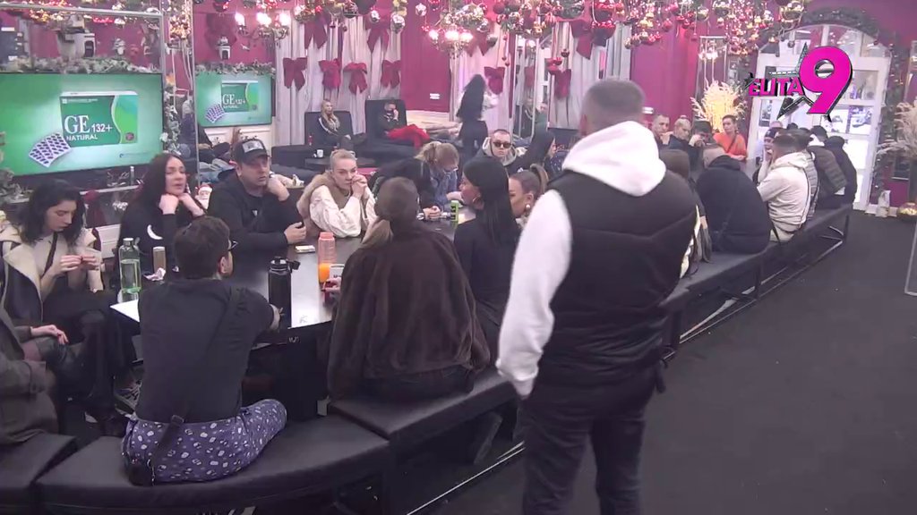 Netrpeljivost raste! Maja i Asmin se ponovo posvađali, Anita priznala da li misli da je Aneli blati jer Anđelo neće da bude s njom (VIDEO)