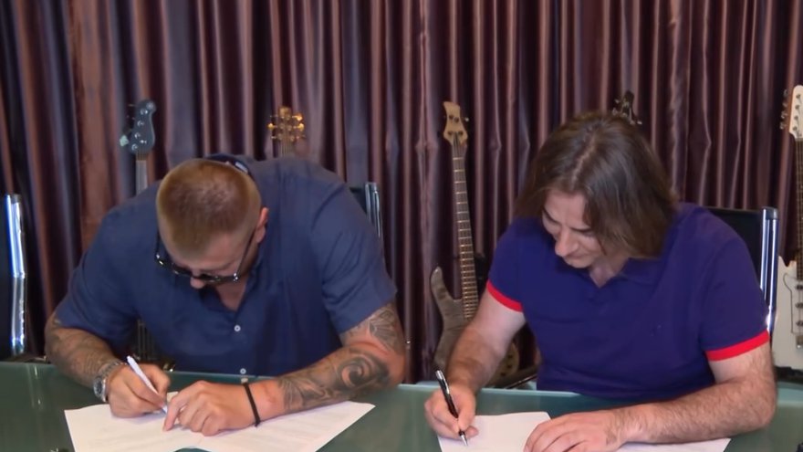 JANJUŠ ULAZI U ELITU 9: Željko Mitrović najavio SUPERSTAR SEZONU, detalji ugovora bivšeg košarkaša ostaviće vas bez teksta! (VIDEO)