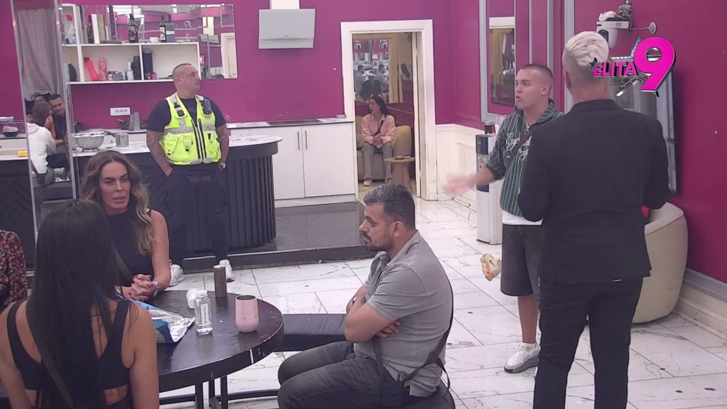 Hoće da operu gaženje svojih porodica preko njenog osmeha: Stanija nikad direktnija da je NE ZANIMA Asmin, Dača pokopao njega i Maju (VIDEO)