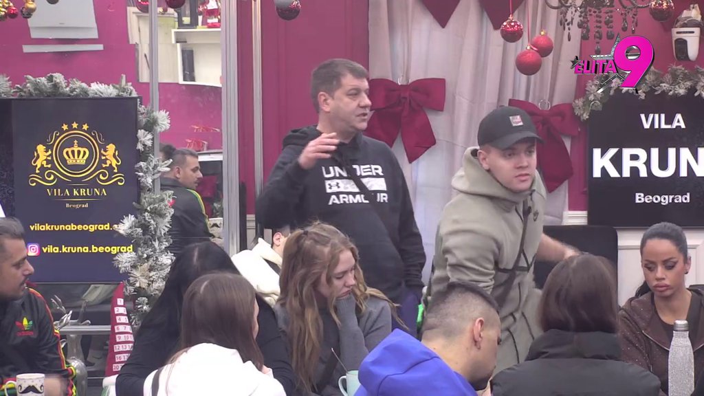 Rekla si mi da želiš ODNOSE SA MNOM! Asmin tvrdi da ga je Vanja Prodanović PITALA ZA S*KS, ona mu odbrusila! (VIDEO)