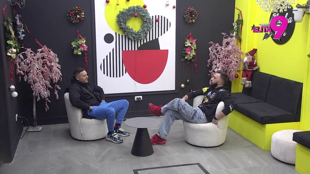 Raskalašno se ponaša, kajem se za svaku sekundu posvećenu njoj: Anđelo demolirao Anitu i njeno ophođenje, ne krije razočaranje u Minu Vrbaški: Kraj do kraja života (VIDEO)