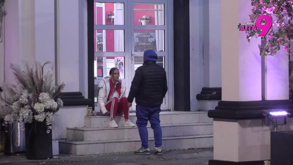 Nova drama: Bebica ne bira način da vrati Teodoru, ona iznela još prljavog veša: To je bio kavez, ali ne zlatan (VIDEO)