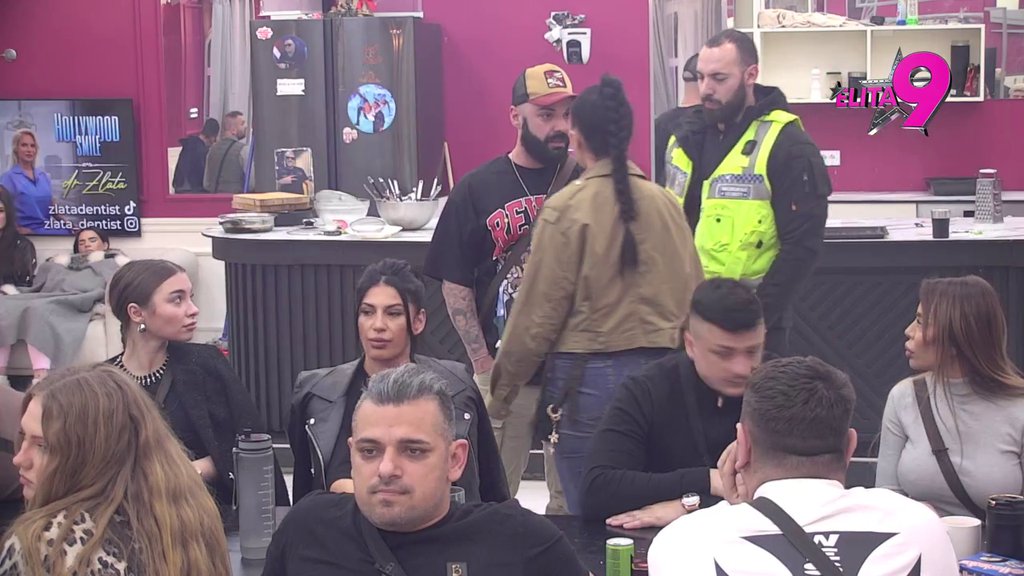 Karambol! Obračun Luke i Anite trese Belu kuću, on joj natrljao na nos navodnu aferu sa Reljom Popovićem, obezbeđenje hitno reagovalo! (VIDEO)