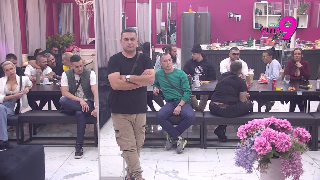 I dalje se nada pomirenju: Bebica spreman da proguta sva poniženja i oprosti Teodori prevaru, ona ga oduvala! (VIDEO)