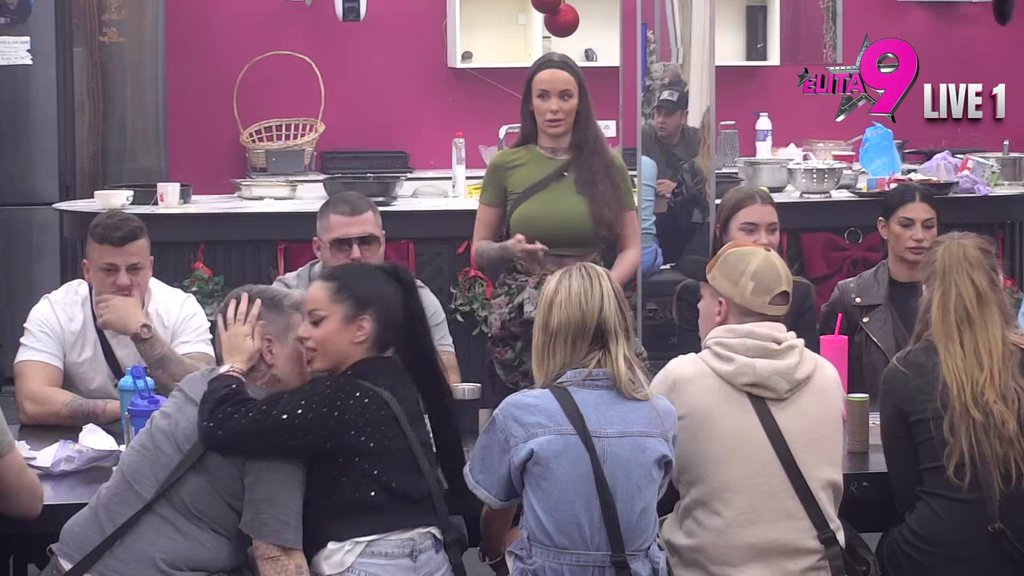 Sama si ukaljala svoj obraz: Dača podsetio Aneli na sva njena nedela i ponizio je, pa urnisao Alibabu! (VIDEO)