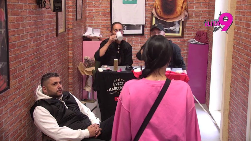 Totalni haos u radiju! Alibaba i Maja hteli da ratuju se Teodorom, pa se međusobno posvađali: Prozivke pljušte kao lude! (VIDEO)