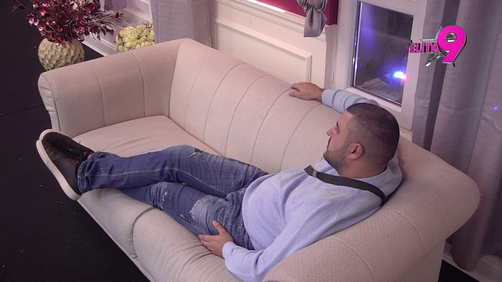 Ulazila sam u veze, a nisam znala... Aneli  otvorila dušu o Asminu, pa otkrila pravo stanje svog srca!  Jedva dočekala da se nasladi Stanijinom padu (VIDEO)