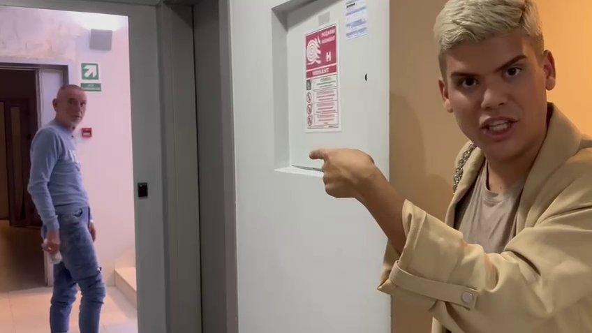 TRESLA SE ZGRADA PINKA, PADALE BRUTALNE UVREDE: Evo kako je izgledao žestok verbalni okršaj Lepog Miće i Uroša Stanića!
