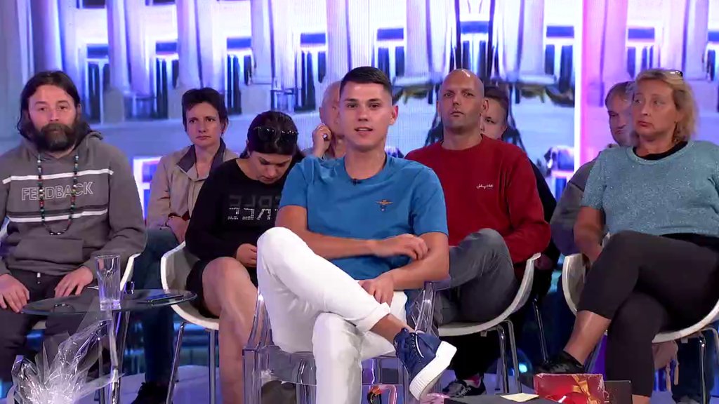 Miljana Kulić rešeta na Boga ne misli: Gastoza i Anđelu demolirala brutalnim prozivkama, Ena Čolić sluša i ne skida osmeh! (VIDEO)
