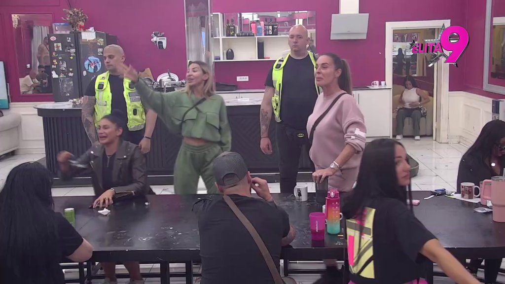 Družiću se s kim god ja hoću! Kačavenda zakucala Janjuša, rešila da udružena sa Aneli razbuca bivšeg! (VIDEO)