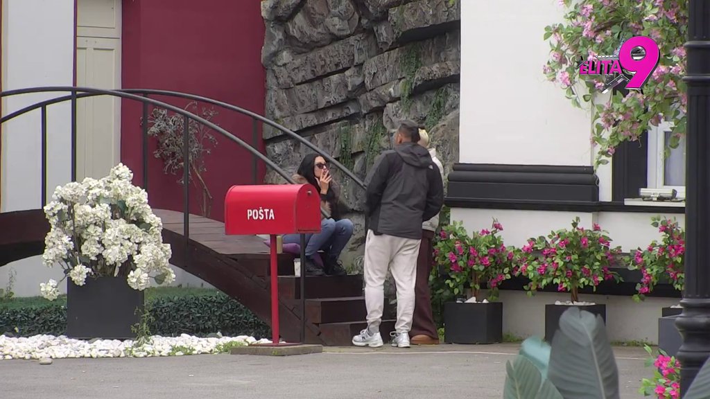 Imam 200.000 evra kući u kešu, neće me niko sprdati: Bora urlicima trese zidove Bele kuće, pobesneo kao ris! (VIDEO)