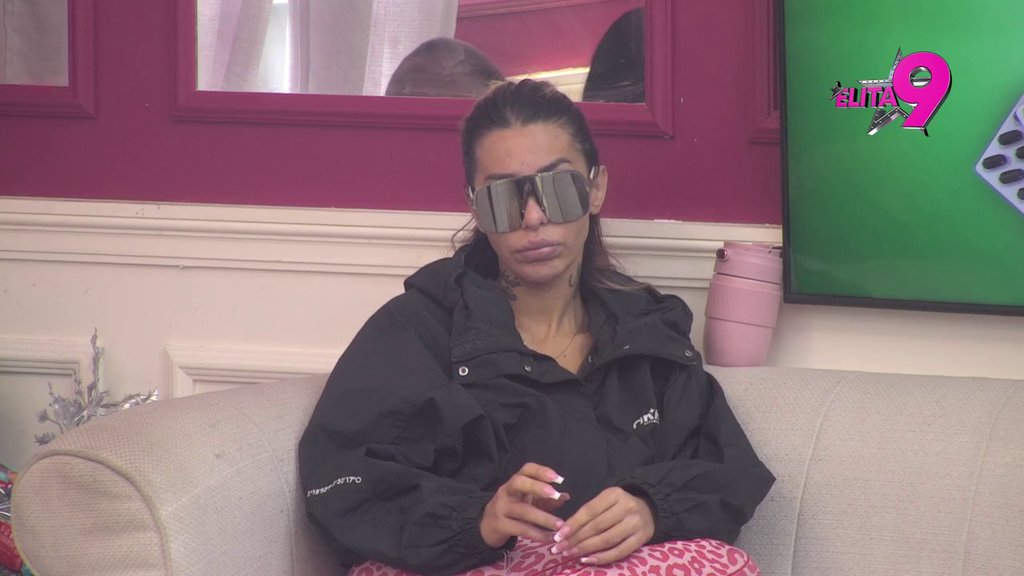 Pokazala ljubomoru: Aneli zbog Stanije rasturila prijateljstvo sa Anđelom, on joj očitao lekciju ponašanja (VIDEO)