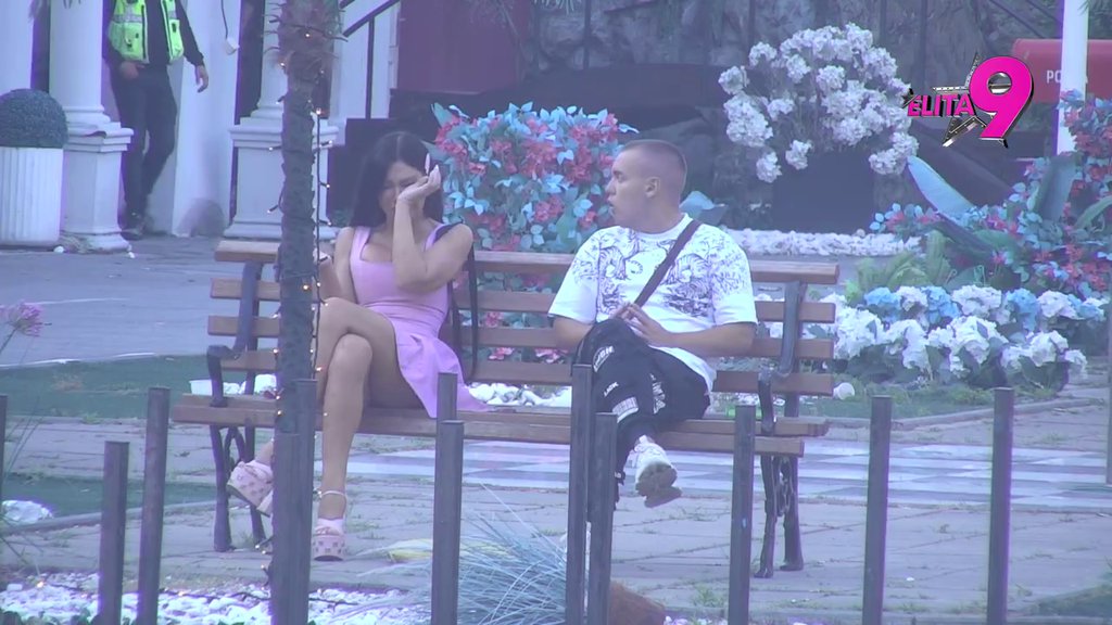 Nisam znala kome dajem šansu: Stanija jeca na sav glas, raspala se na paramparčad! (VIDEO)