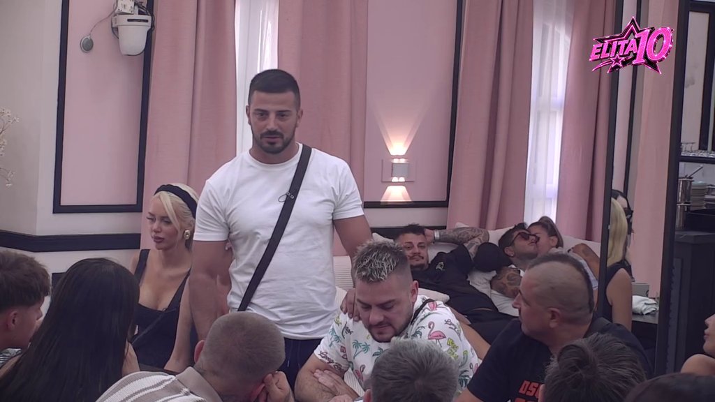 To je katastrofa: Sanju Grujić šokirala priča Stojinog sina, pa žestoko prozivala poznatu pevačicu! (VIDEO)