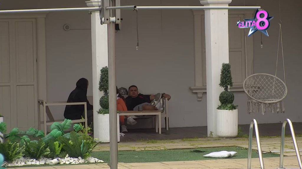 Nisu uspeli da zataškaju flert: Karić i Anđela raskrinkani, takmičari sve primetili! (VIDEO)
