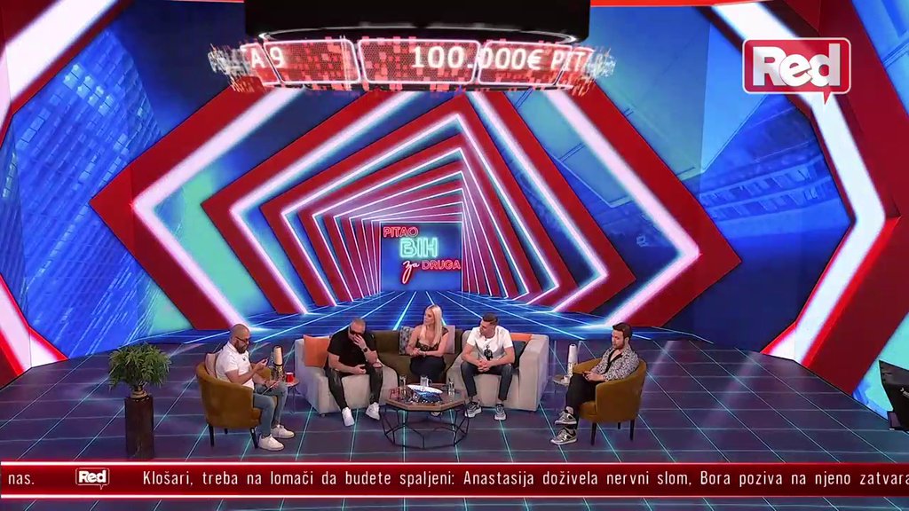 NAJNOVIJI SKANDALOZNI DETALJI! Sale Luks rešeta informacijama o prošlosti Dušice Đokić! Šok prepiske u njegovom telefonu: KLIJENTE JE OPIJALA... (VIDEO)