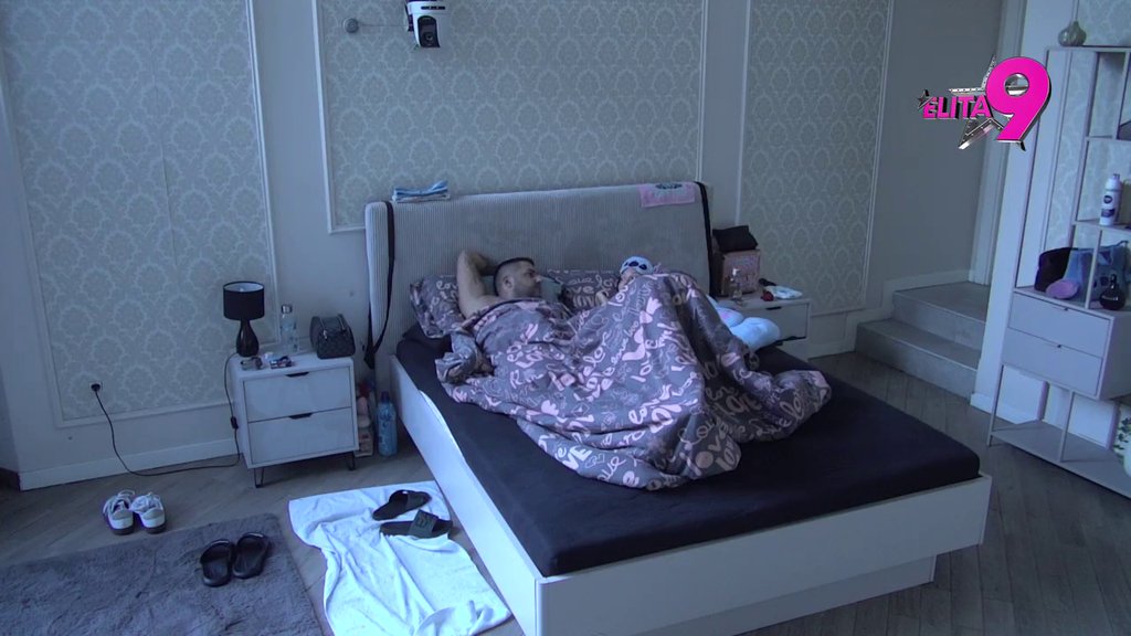 Nije štedeo na glasu! Asmin zaurlao na Maju zbog njenog čuvenog pitanja: Gadiš mi se, sve što je lepo POKVARIŠ (VIDEO)