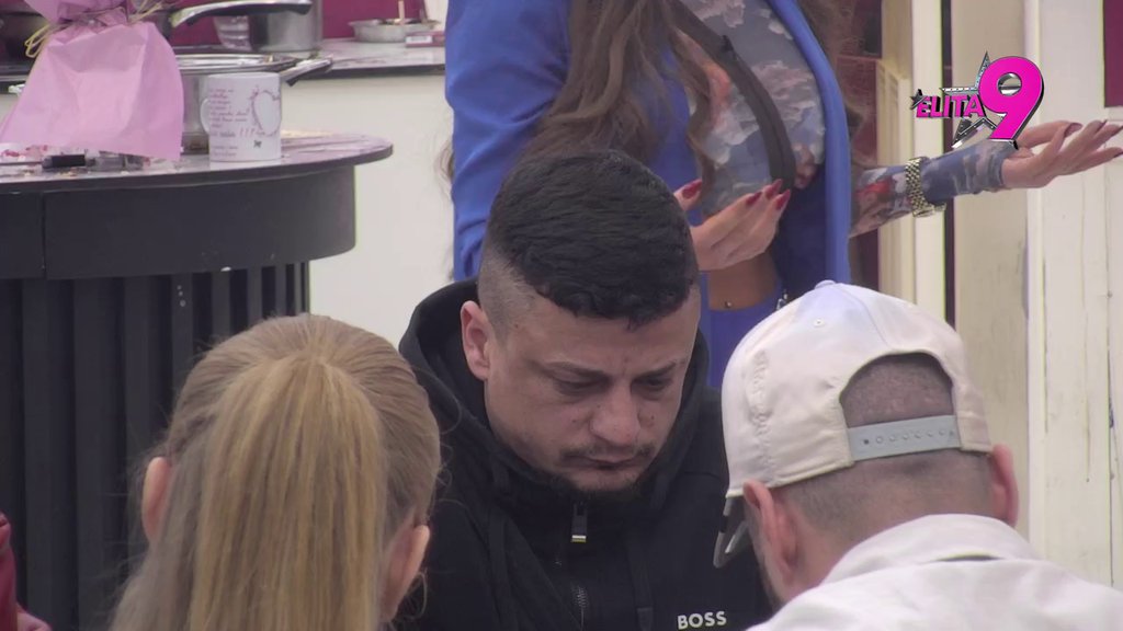 Žestok udarac za Janićijeviće! Sofija poslala jasnu poruku svojoj porodici, evo da li će se odvojiti od Terze! (VIDEO)