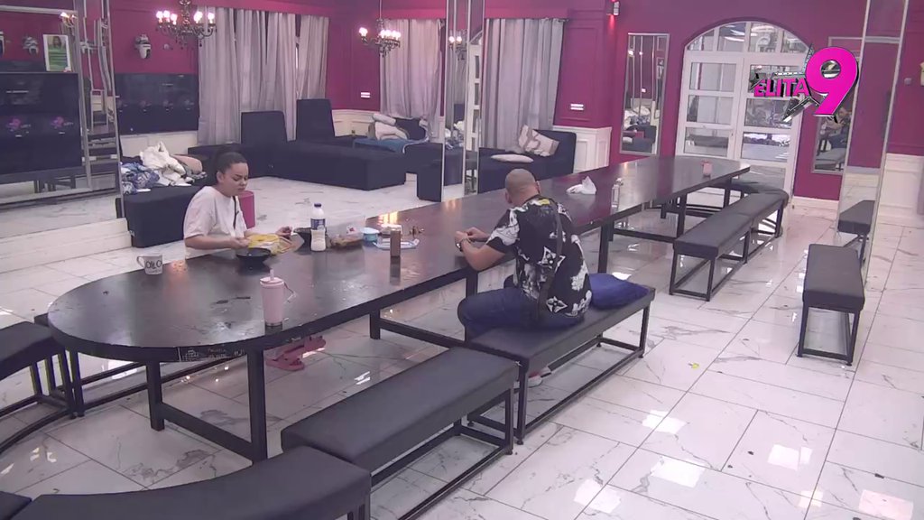 Pokušala da ga urazumi, ali uzalud: Jovana uložila zadnji atom snage da smiri Boru, njemu nema pomoći! (VIDEO)