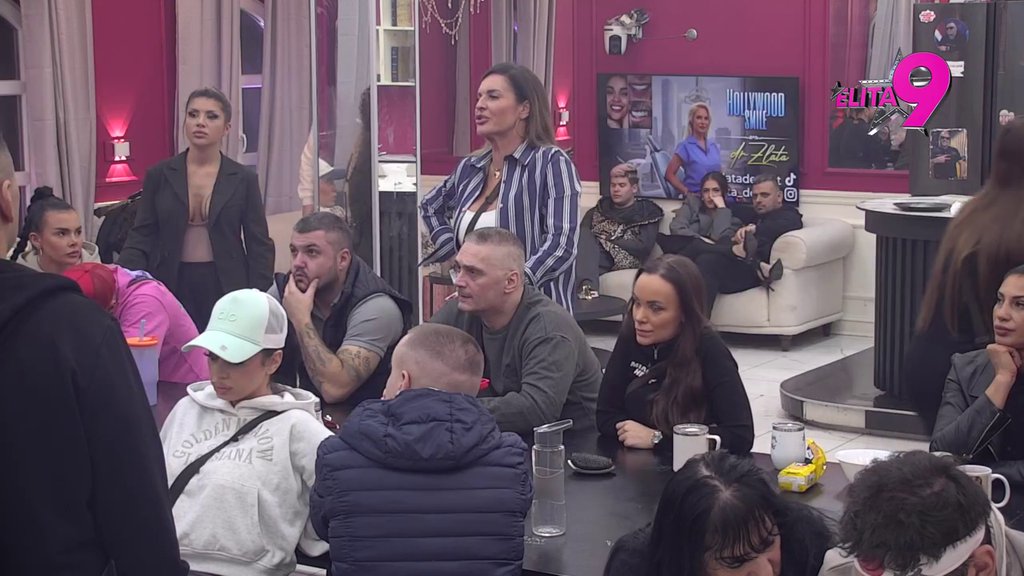 Fetišar raspali, bis*ksualac: Kačavenda nastavila da otkriva šok detalje afere s Anđelom, njemu pukao film: Što me nisi odj*bala ako ti je bilo neprijatno? (VIDEO)