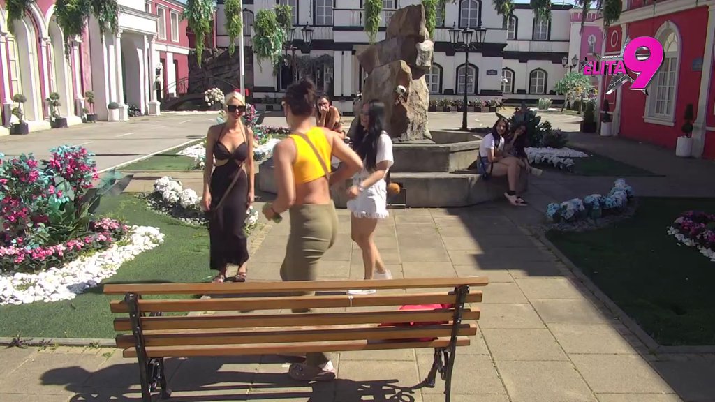 PO DŽEPU, MALA, LUPI GA! Lažni Dane i Sofija prošetali imanjem, svi popadali od smeha! (VIDEO)