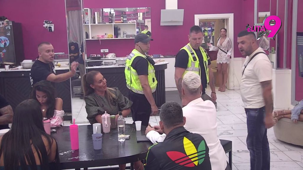 OBRISAO PATOS S ALIBABOM! Maja izvređala ponovo Nenu Opoziciju, Dača demolirao Asmina kao nikada: Rekla je da ti je tata bio sa sestrom, a ti posle šest sati... (VIDEO)