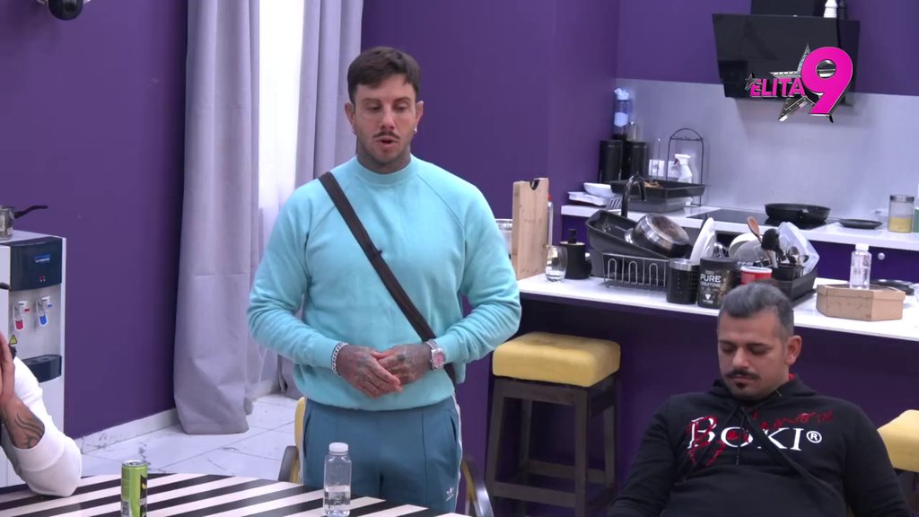 NOMINOVAO BIH ANITU! Đukić nakon intimnih odnosa zabo nož u leđa Stanojlovićevoj! (VIDEO)