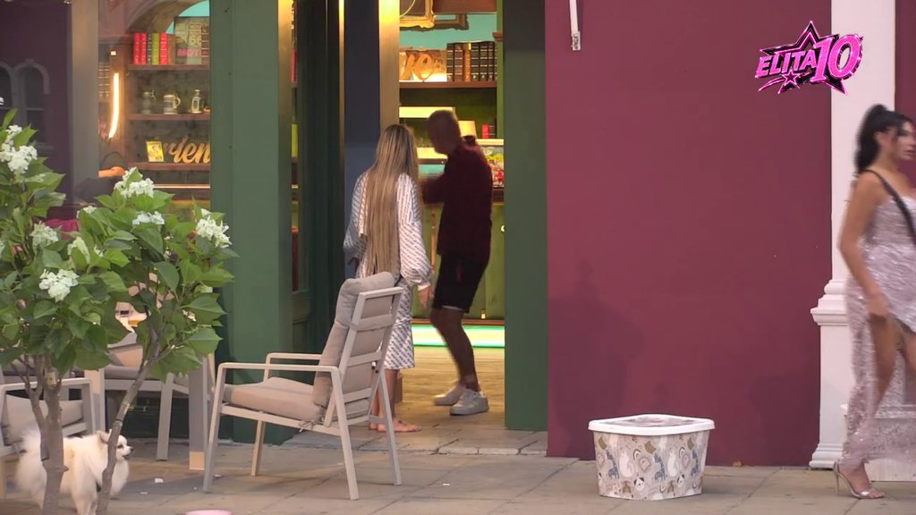 Puče tikva: Mića žestoko izvređao Aneli, ori se imanje od svađe bivših prijatelja! (VIDEO)