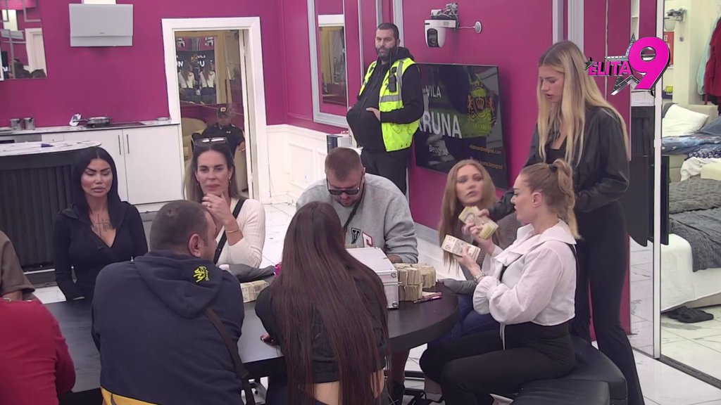 PONIŽAVAŠ ŽENE: Sara bez zadrške sasula mišljenje Janjušu u lice, pa se osvrnula na Jovanu advokaticu i njen sukob sa Bebicom! (VIDEO)