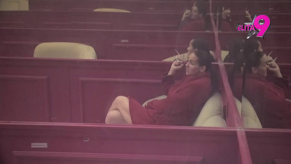 Bora doživeo pomračenje jer Dušica ne želi da mu da makaze kako bi se ošišao, ubacio vređalicu u petu brzinu: KLOŠARKO JEDNA SMRDLJIVA! (VIDEO)