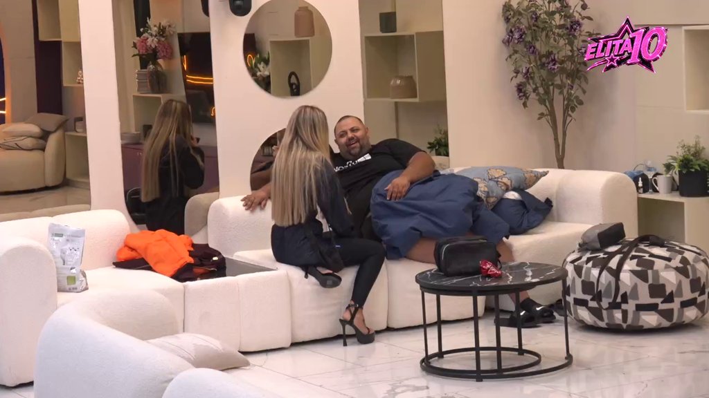 Sa knedlom u grlu jada se Đoletu: Aneli strahuje da će se Car vratiti u svoj krevet, pa otkrila šta je najviše boli! (VIDEO)
