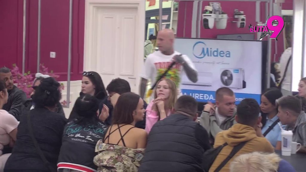 Zakucala je za dno: Sunčica žestoko osudila Boginju zbog predstavljanja sebe u lošem svetlu! Iva Stupar priznala sve o životu u Dubaiju! (VIDEO)