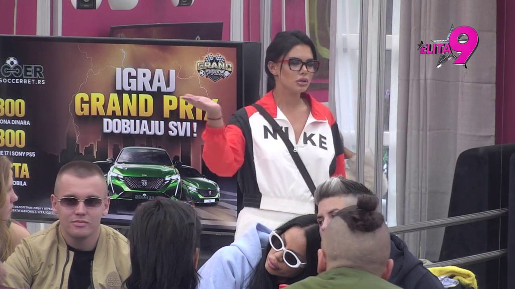 GDE SU MU KODEKSI, PRESMEŠAN JE! Nakon što su prepiske Stefana i Anite obelodanjene, oglasila se njena drugarica i upropastila Karića, a evo šta kaže o emocijama prema Anđelu i s*ksu sa Đukićem!