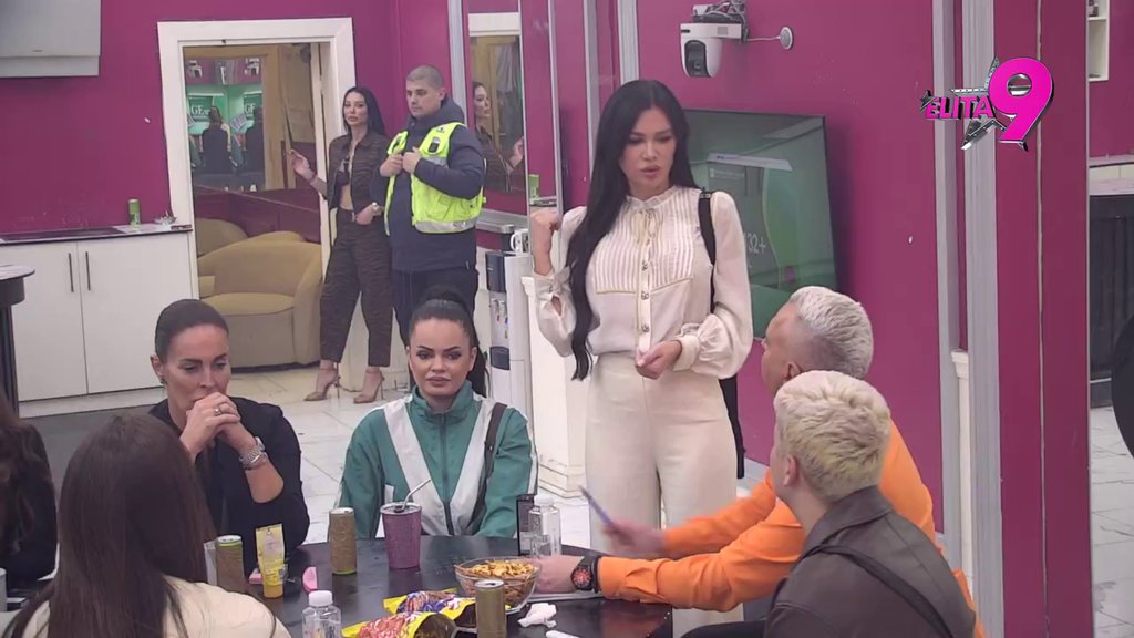 PROVALILA SAM JE: Aneli iznela mišljenje o Staniji  nakon svega, Kačavenda otkrila da će Maja proći kao Ahmićeva i Dobrojevićeva (VIDEO)