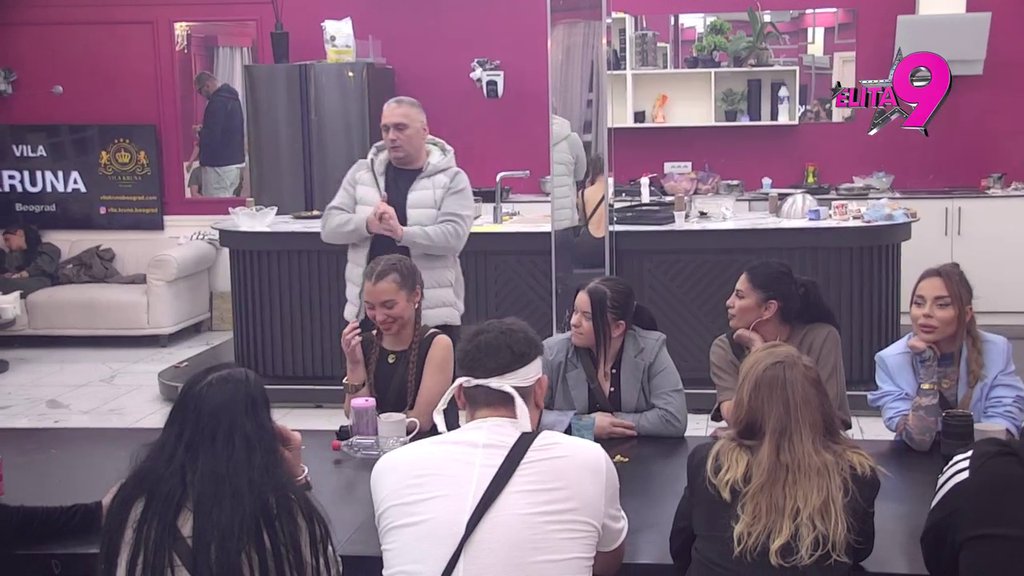 Radi me, naravno da me radi: Asmin izazvao muk priznanjem o Maji, spomenuo i Staniju (VIDEO)