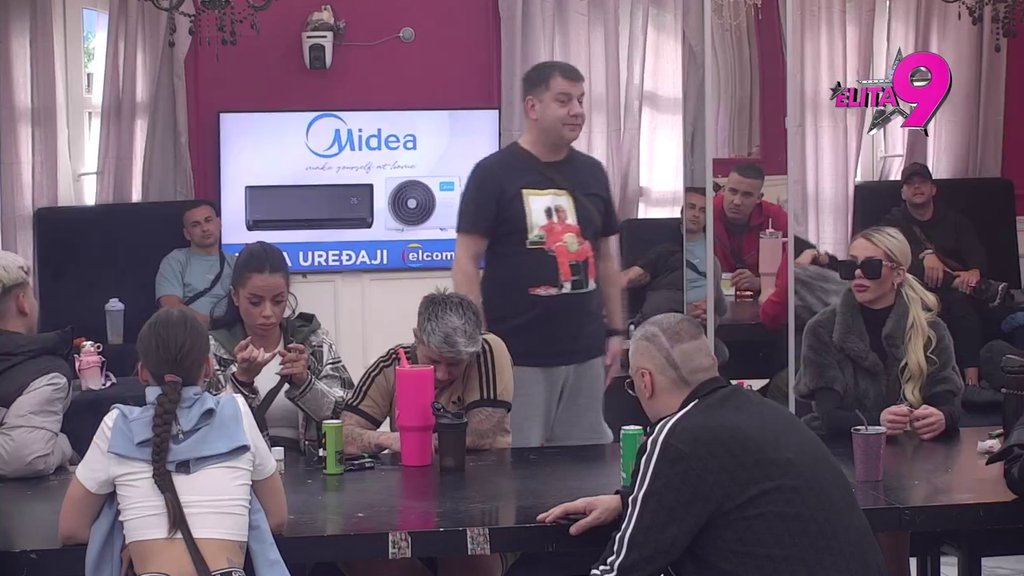 Objavio svoja predviđanja! Ivan Marinković otkrio ko bi po njegovom mišljenju mogao da bude top 10 u 'Eliti 9'! (VIDEO)