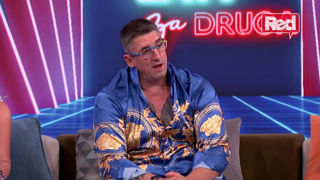 Volim i dalje Kristinu, ali kad te neko ne želi, moraš da kreneš dalje... Kristijan Golubović okrenuo novi list, pa odmah započeo FLERT sa Slađom Poršelinom, ona mu ponudila da joj OPIPA SILIKONE! (VIDEO)