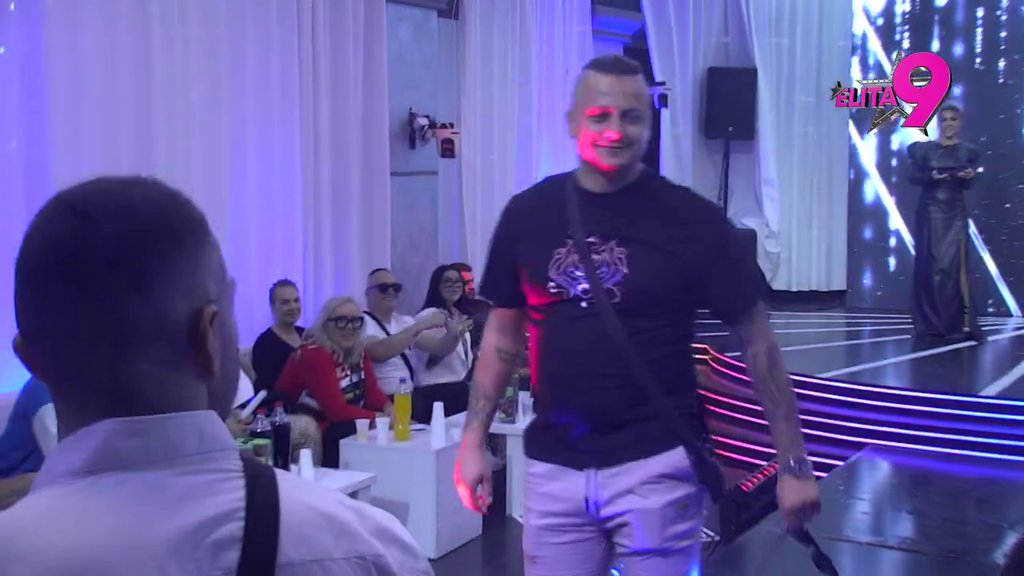 Ovo je pravi kadar za Anitu Stanojlović: Anđelo i Filip prošetali pistom, Đukić jednom rečenicom oduvao bivšeg pobednice Elite 7! (VIDEO)