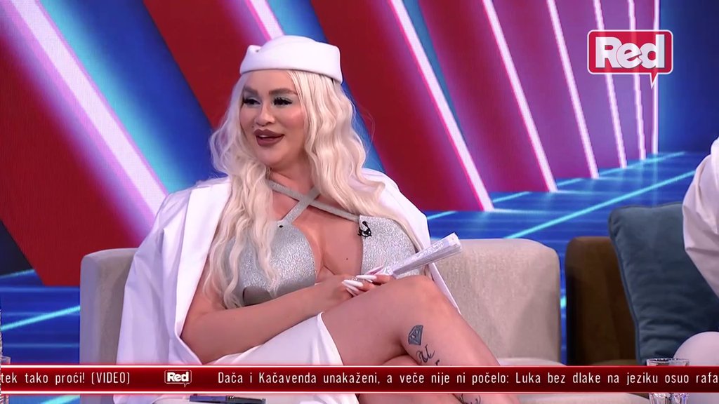 Od mame i tate uzima pare, zadužio se kod ljudi da bi dao Staniji! Bivša učesnica urnisala Asmina Durdžića, pa zakucala: Više nijedna pred njim neće skinuti donji veš! (VIDEO)