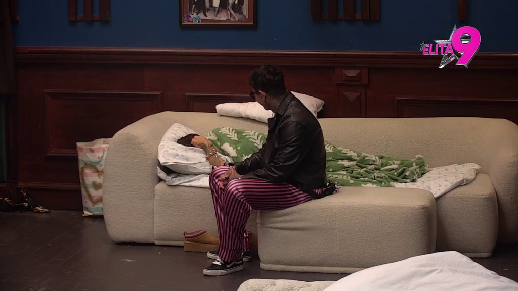 S cveta na cvet! Đukić otpratio Teodoru, pa se bacio na Aneli, sevaju varnice na sve strane (VIDEO)