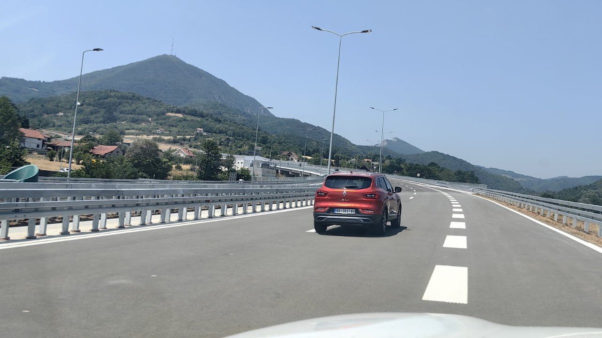 BUDITE OPREZNI! Nova drumska prevara uznemirila vozače u Srbiji: Glume strance u nevolji i traže OVO, a onda...