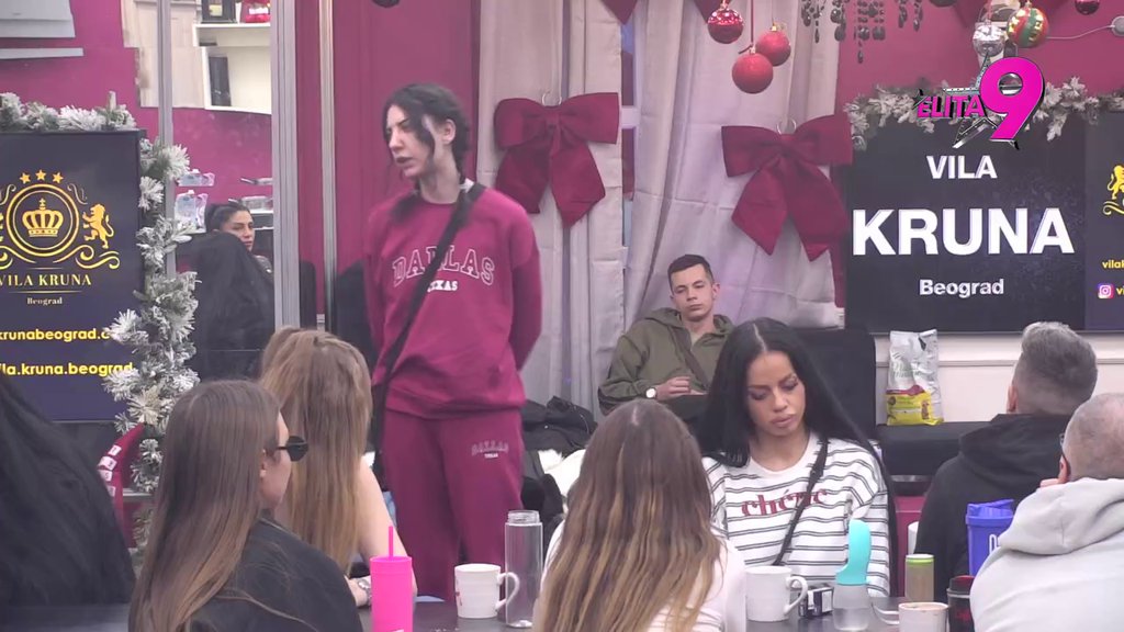 SLAGAO SI ZA POLA STVARI: Aneli se OVIM rečima obratila Asminu, on komentarom bacio sumnju da su imali akciju ispod pokrivača?! (VIDEO)