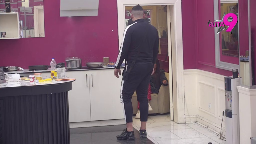 DALEKO TI LEPA KUĆA: Terza ne može da sakrije šokiranost zbog Sofije: BOLESNICE JEDNA BOLESNA! (VIDEO)