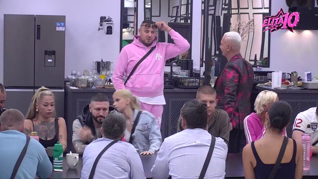 Filip Car obelodanio nove detalje: Maju i Alibabu unakazio kao nikad do sad, pa ljutom suparniku obećao okršaj kakav se ne pamti! (VIDEO)