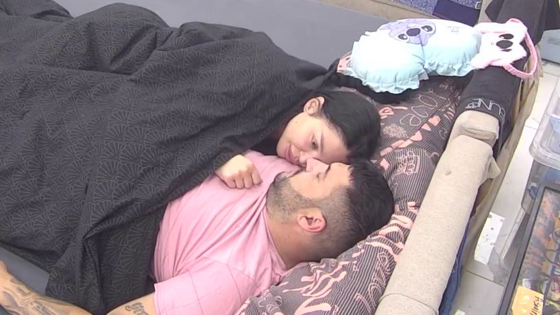 Drugarice, lažljivice: Maja sa Alibabom na sedmom nebu, Stanija joj nije ni u malom mozgu! (VIDEO)