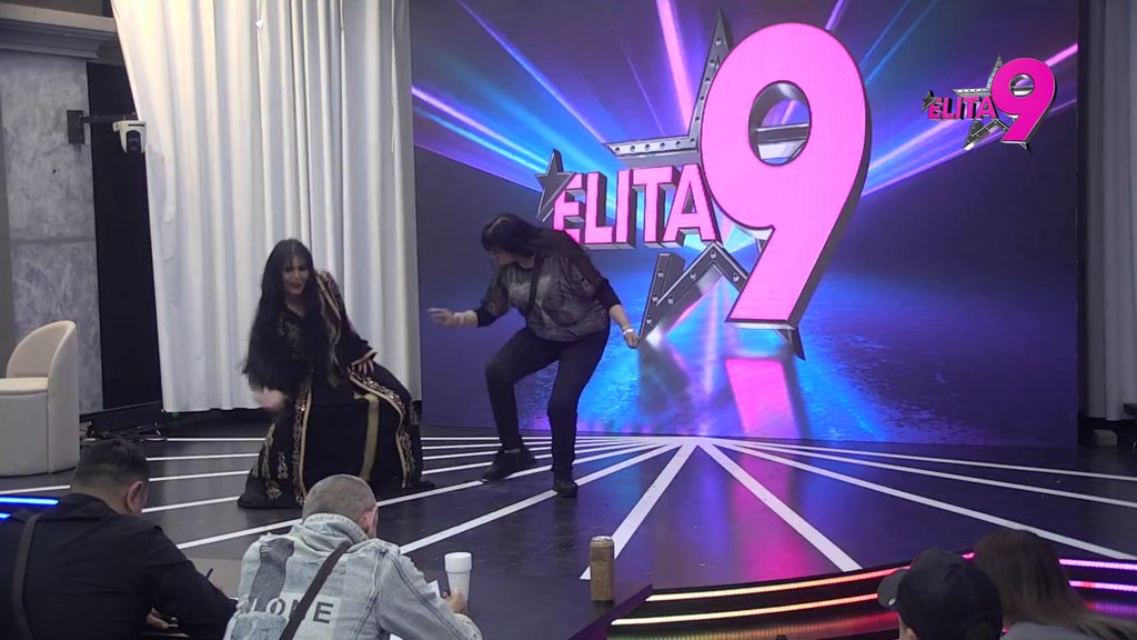 Preslikane! Anita i Milosava kao majka i ćerka: Svojim plesnim pokretima zabavili sve oko sebe (VIDEO)