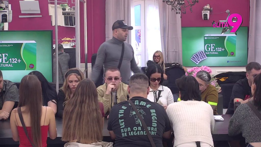 Nikada ne bih rasturio tuđu vezu: Teodora se očijuka i s Milanom?! Njegovo izlaganje pomrsilo sve, pa ponizio Macanovića: Bebica ne može da me uvredi (VIDEO)
