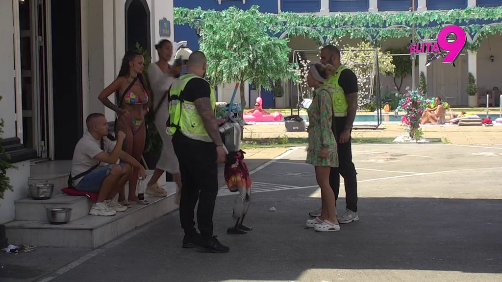 KRŠ I LOM BIVŠIH VERENIKA! Luka i Aneli URLAJU JEDNO NA DRUGO, Toša ne zna šta ga snašlo! (VIDEO)