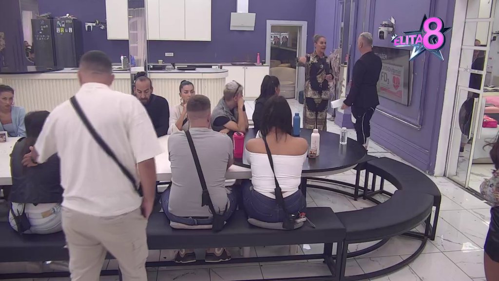BIĆU PRVI, OVO JE SVE ZBOG LOVE: Gastoz završio na stubu srama zbog uništenja Anđele Đuričić, ona se dodatno srozala, pa ipak poželela pomirenje! (VIDEO)